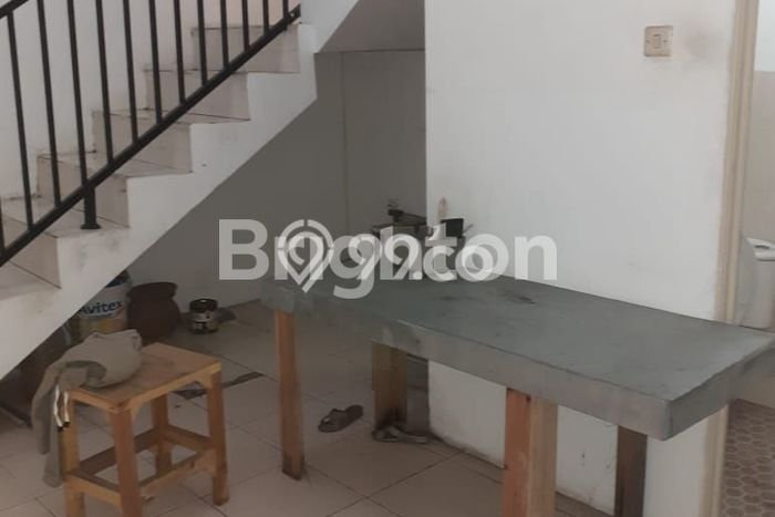 Unit Ruko Dijual di Malang LT 84m2 & LB 128m2 Unit Ruko Dijual di Malang LT 84m2 & LB 128m2