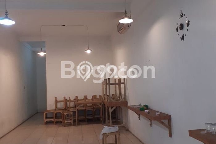 Unit Ruko Dijual di Malang LT 84m2 & LB 128m2 Unit Ruko Dijual di Malang LT 84m2 & LB 128m2