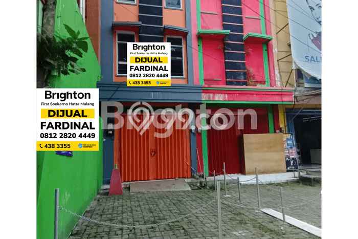 LOKASI PREMIUM! Ruko di Mojolangu, Luas 192m2m², Mainroad, Area Bisnis LOKASI PREMIUM! Ruko di Mojolangu, Luas 192m2m², Mainroad, Area Bisnis