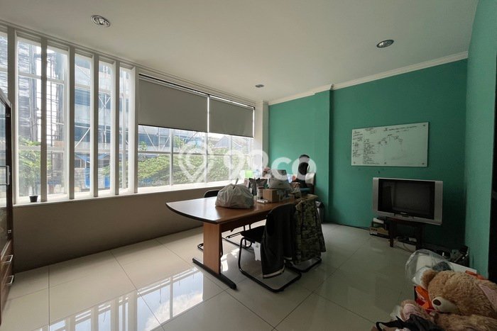 Ruko Kawasan Premium di Peta, Luas 360m², Jalan Raya Ruko Kawasan Premium di Peta, Luas 360m², Jalan Raya