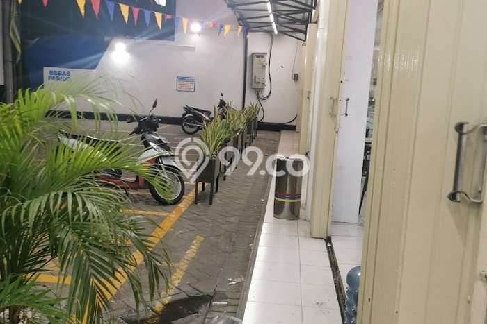 Unit Ruko Dijual di Jambangan Surabaya Luas Bangunan 187m2 Unit Ruko Dijual di Jambangan Surabaya Luas Bangunan 187m2