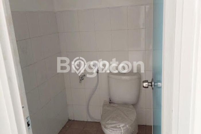 Gudang Strategis di Driyorejo, Luas 540m2m², Pusat Bisnis, Dekat Driyorejo, Gresik, Gresik Gudang Strategis di Driyorejo, Luas 540m2m², Pusat Bisnis, Dekat Driyorejo, Gresik, Gresik