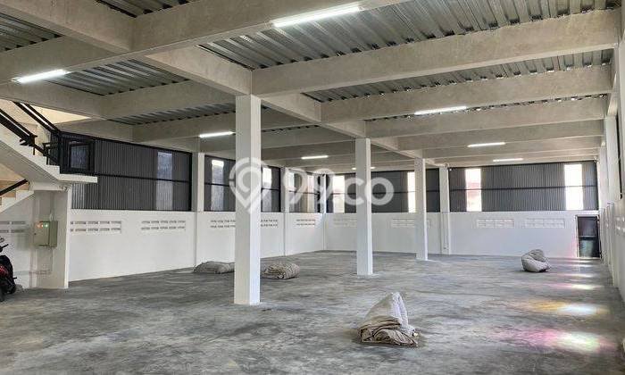 Unit Gudang Paling Strategis di Cipondoh Tangerang dengan LB 1013m2 Unit Gudang Paling Strategis di Cipondoh Tangerang dengan LB 1013m2