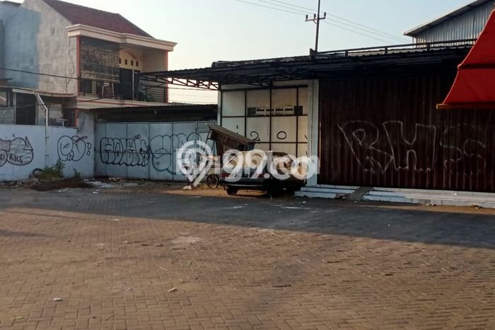 Gudang Dijual di Taman Sidoarjo dengan LB 900m2 Gudang Dijual di Taman Sidoarjo dengan LB 900m2