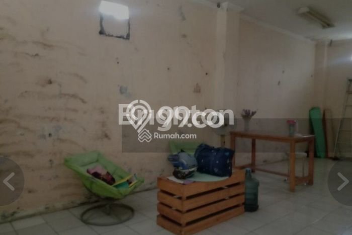 LOKASI PREMIUM! Ruko Kawasan , Luas 276m2m², Jalan Utama LOKASI PREMIUM! Ruko Kawasan , Luas 276m2m², Jalan Utama