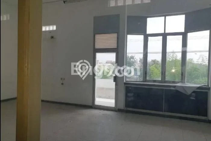 Gudang disewakan lokasi strategis Waru Sidoarjo 2300m2 Gudang disewakan lokasi strategis Waru Sidoarjo 2300m2