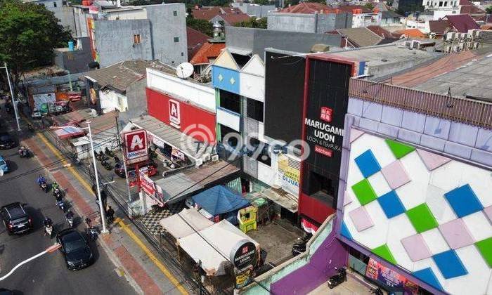 Ruko Dijual di Tebet LT 106m2, LB 192m2 Solusi Investasi Cerdas Ruko Dijual di Tebet LT 106m2, LB 192m2 Solusi Investasi Cerdas