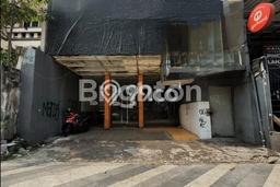 FOR SALE! Ruko di Beji Depok, LT 471m2, LB 500m2 FOR SALE! Ruko di Beji Depok, LT 471m2, LB 500m2