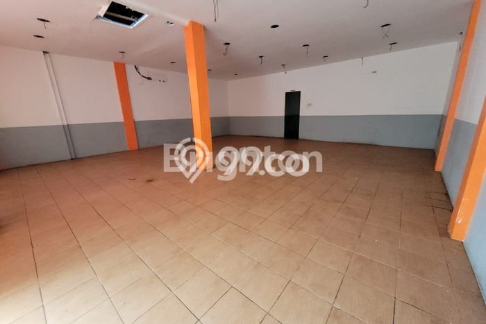 AREA PREMIUM! Ruko di Beji, Luas 500m2m², Kawasan Komersial AREA PREMIUM! Ruko di Beji, Luas 500m2m², Kawasan Komersial