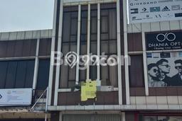 Unit Komersial Disewakan di Depok Area Strategis Harga Kompetitif Unit Komersial Disewakan di Depok Area Strategis Harga Kompetitif