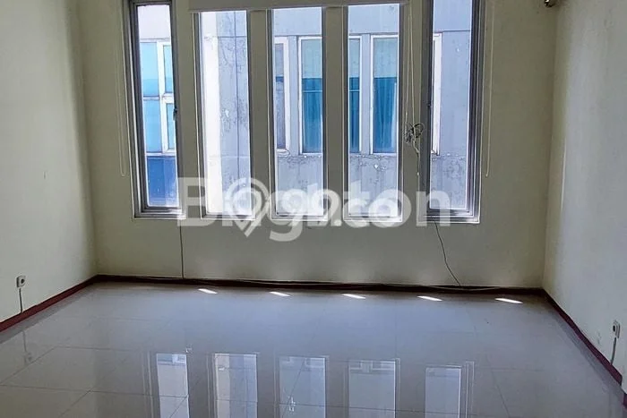 Ruko Strategis Kawasan HR Muhammad, Luas 142m2m², Area Komersial, Dekat HR Muhammad, Surabaya, Surabaya Ruko Strategis Kawasan HR Muhammad, Luas 142m2m², Area Komersial, Dekat HR Muhammad, Surabaya, Surabaya