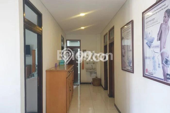 Lokasi Strategis! Dijual Ruko Bisnis di Astanaanyar, Bandung Kondisi Bagus Lokasi Strategis! Dijual Ruko Bisnis di Astanaanyar, Bandung Kondisi Bagus