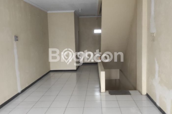LOKASI PREMIUM! Ruko di Sawangan, Luas 91m2m², Area Berkembang LOKASI PREMIUM! Ruko di Sawangan, Luas 91m2m², Area Berkembang