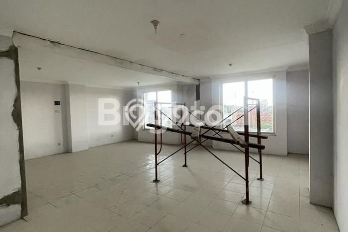 Unit Ruko Tersedia di Waru Spesifikasi LB 220m2 Unit Ruko Tersedia di Waru Spesifikasi LB 220m2
