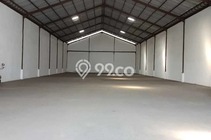 Gudang disewakan lokasi strategis Tandes Surabaya 980m2 Gudang disewakan lokasi strategis Tandes Surabaya 980m2