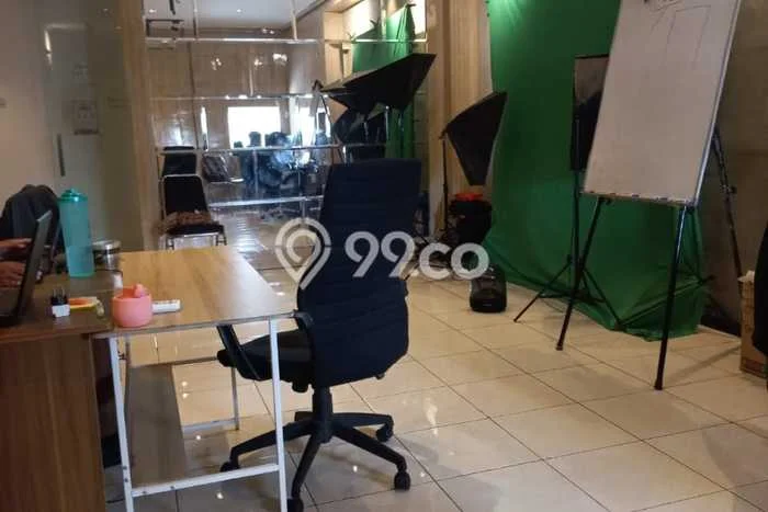 Ruko Komersial Dijual di Kebayoran Lama Jakarta Selatan LT 209m2 & LB 393m2 Ruko Komersial Dijual di Kebayoran Lama Jakarta Selatan LT 209m2 & LB 393m2