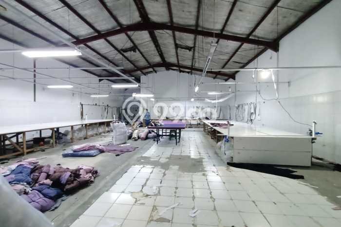 Gudang Dijual di Bandung LT 3483m2 & LB 1730m2 Lokasi Terbaik! Gudang Dijual di Bandung LT 3483m2 & LB 1730m2 Lokasi Terbaik!
