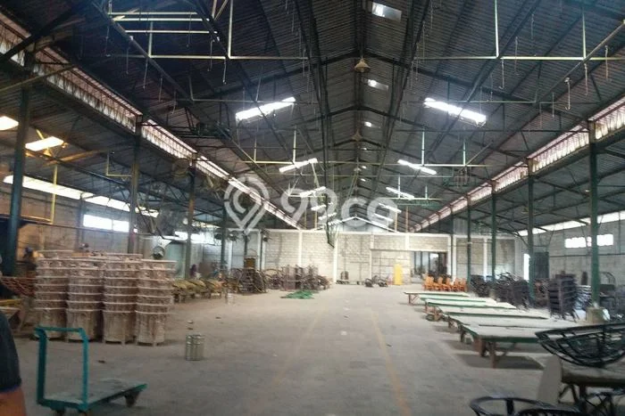 Unit Gudang Paling Strategis di Plumbon Cirebon dengan LB 8305m2 Unit Gudang Paling Strategis di Plumbon Cirebon dengan LB 8305m2
