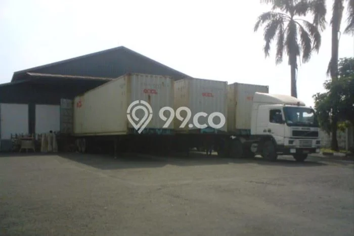 Unit Gudang Paling Strategis di Plumbon Cirebon dengan LB 8305m2 Unit Gudang Paling Strategis di Plumbon Cirebon dengan LB 8305m2