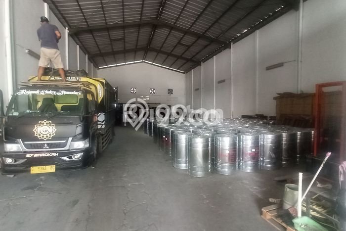 Dijual! Gudang di BSD Tangerang LT 486m2 / LB 369m2 Kawasan Strategis Dijual! Gudang di BSD Tangerang LT 486m2 / LB 369m2 Kawasan Strategis