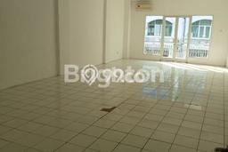 Ruko untuk Disewa di Pusat Jakarta Selatan Luas Bangunan 220m2 Ruko untuk Disewa di Pusat Jakarta Selatan Luas Bangunan 220m2