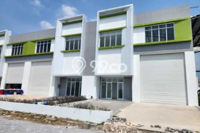 FOR RENT! Gudang di Gresik Kota Cocok untuk Bisnis 252m2 FOR RENT! Gudang di Gresik Kota Cocok untuk Bisnis 252m2