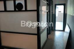 FOR RENT! Ruko di Senayan Cocok untuk Bisnis 300m2 FOR RENT! Ruko di Senayan Cocok untuk Bisnis 300m2