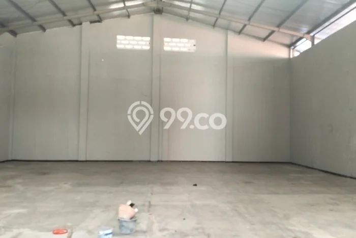 Gudang Disewa di Bandung dengan LB 300m2 Area Komersial Ramai Gudang Disewa di Bandung dengan LB 300m2 Area Komersial Ramai