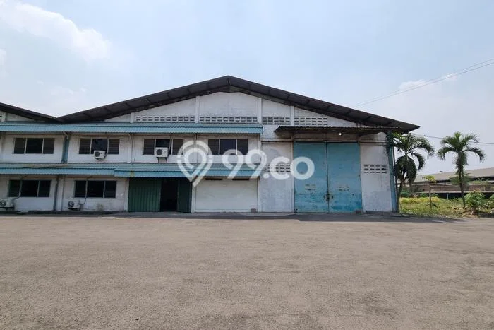 Gudang Dijual di Wringinanom LT 34430m2, LB 5940m2 untuk Investasi Gudang Dijual di Wringinanom LT 34430m2, LB 5940m2 untuk Investasi