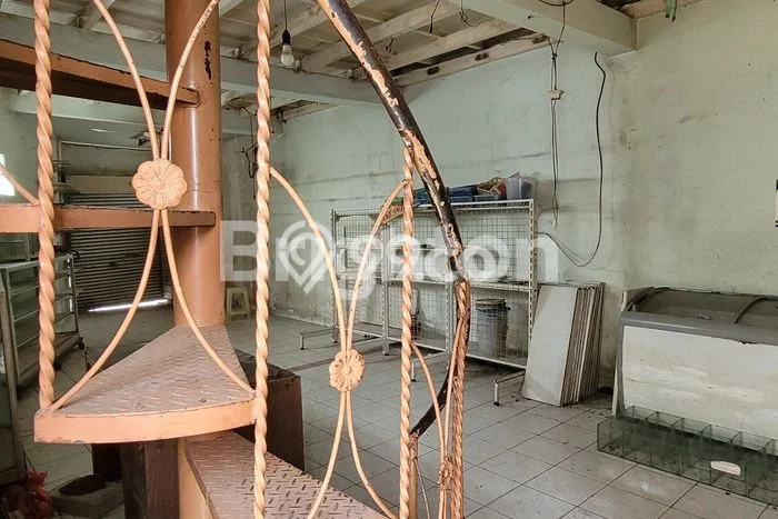 PRIME LOCATION! Ruko Kawasan Beji, Luas 110m2m², Area Bisnis, Lokasi Strategis PRIME LOCATION! Ruko Kawasan Beji, Luas 110m2m², Area Bisnis, Lokasi Strategis