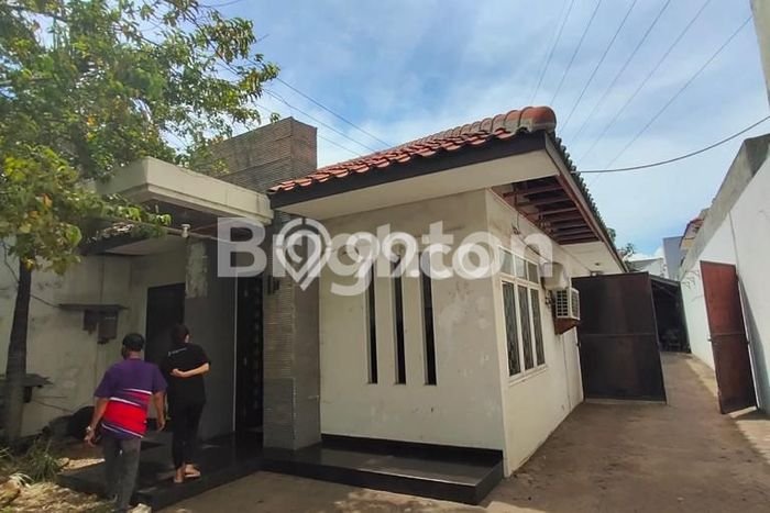 Area Ramai! Gudang Dijual di Kenjeran untuk Bisnis Luas Bangunan 154m2 Area Ramai! Gudang Dijual di Kenjeran untuk Bisnis Luas Bangunan 154m2