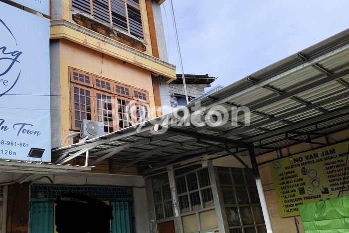 RUKO 3 LANTAI DI DENPASAR BARAT RUKO 3 LANTAI DI DENPASAR BARAT