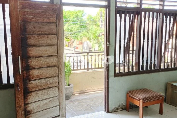 RUKO 3 LANTAI DI DAERAH RAMAI RUKO 3 LANTAI DI DAERAH RAMAI