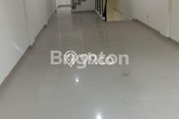 Disewakan Ruko di Pusat Kota Jakarta Barat Ramai Strategis Disewakan Ruko di Pusat Kota Jakarta Barat Ramai Strategis