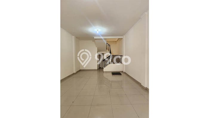 HARGA SPESIAL! Ruko Kawasan Kalideres, Luas 100m², Area Utama HARGA SPESIAL! Ruko Kawasan Kalideres, Luas 100m², Area Utama