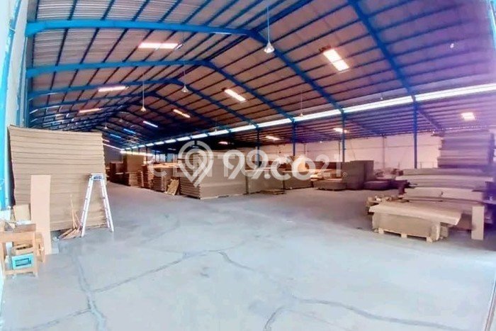 Unit Gudang Dijual di Tasikmadu Karanganyar Luas Bangunan 2500m2 Unit Gudang Dijual di Tasikmadu Karanganyar Luas Bangunan 2500m2