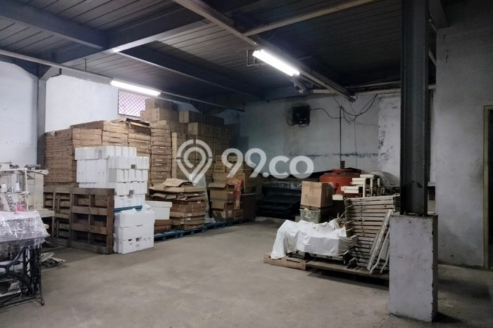 Unit Gudang Dijual di Jakarta Timur LT 649m2 & LB 560m2 Unit Gudang Dijual di Jakarta Timur LT 649m2 & LB 560m2