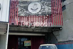 Ruko Disewa di Semarang dengan LB 180m2 Area Komersial Ramai Ruko Disewa di Semarang dengan LB 180m2 Area Komersial Ramai
