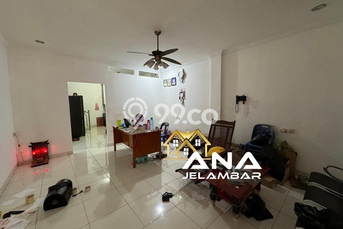 Unit Gudang Dijual di Jakarta Barat LT 71m2 & LB 150m2 Unit Gudang Dijual di Jakarta Barat LT 71m2 & LB 150m2