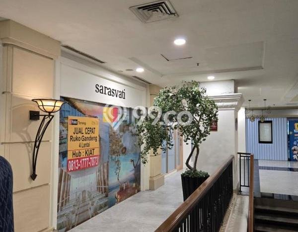 Ruko paling strategis disewakan di Kebayoran Lama Jakarta Selatan Ruko paling strategis disewakan di Kebayoran Lama Jakarta Selatan