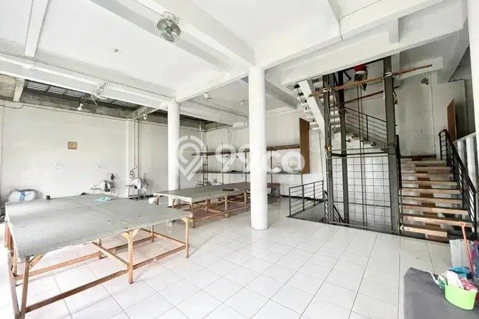 Komersial Dijual di Jakarta Barat LT 259m2 & LB 816m2 Lokasi Terbaik! Komersial Dijual di Jakarta Barat LT 259m2 & LB 816m2 Lokasi Terbaik!