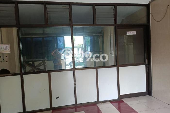 LOKASI PREMIUM! Ruko di , Luas 210m2m², Pusat Bisnis LOKASI PREMIUM! Ruko di , Luas 210m2m², Pusat Bisnis