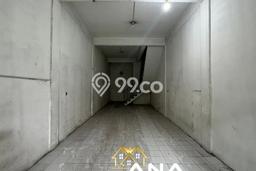 Ruko Dijual di Jakarta Barat LT 72m2 & LB 118m2 Lokasi Terbaik! Ruko Dijual di Jakarta Barat LT 72m2 & LB 118m2 Lokasi Terbaik!