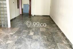 Disewakan! Rumah 3 Kamar Tidur &
2 Kamar Mandi di Daan Mogot, Jakarta Barat Disewakan! Rumah 3 Kamar Tidur &
2 Kamar Mandi di Daan Mogot, Jakarta Barat