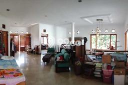 Rumah di Soekarno Hatta, Bandung, Luas 279m² Bangunan 212m² Rumah di Soekarno Hatta, Bandung, Luas 279m² Bangunan 212m²