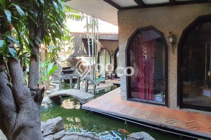 Siap Huni Rumah Mewah 4 Kamar di Wonokromo Dekat ke Mana Pun Siap Huni Rumah Mewah 4 Kamar di Wonokromo Dekat ke Mana Pun