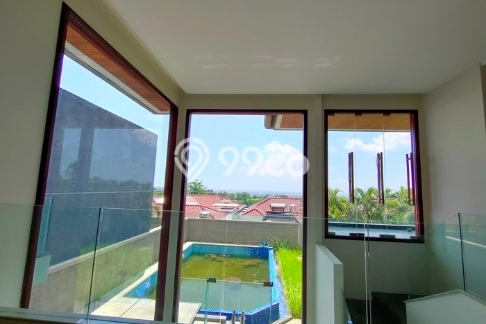 Dijual Rumah Mewah Megah Dengan View Eksklusif di Candi Golf, Semarang Dijual Rumah Mewah Megah Dengan View Eksklusif di Candi Golf, Semarang