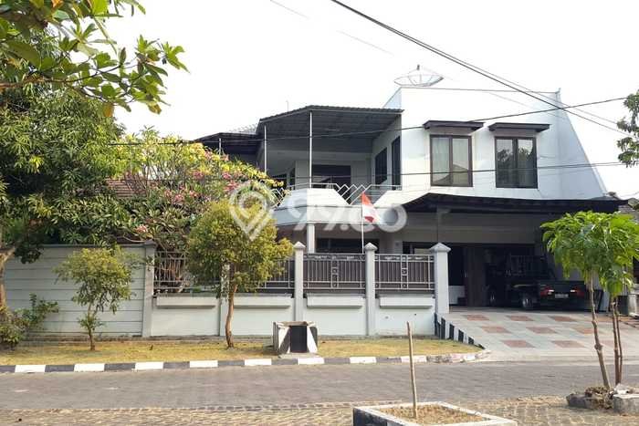 Dijual Hunian Mewah dengan Fasilitas Sekitar Lengkap di Dukuh Pakis, Surabaya Dijual Hunian Mewah dengan Fasilitas Sekitar Lengkap di Dukuh Pakis, Surabaya