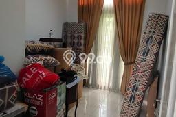Rumah dengan Lokasi Strategis 3 KT di BSD, Tangerang Rumah dengan Lokasi Strategis 3 KT di BSD, Tangerang