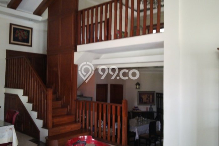 Dijual Rumah Luas Elegan Dengan View Eksklusif di Kemang, Jakarta Selatan Dijual Rumah Luas Elegan Dengan View Eksklusif di Kemang, Jakarta Selatan